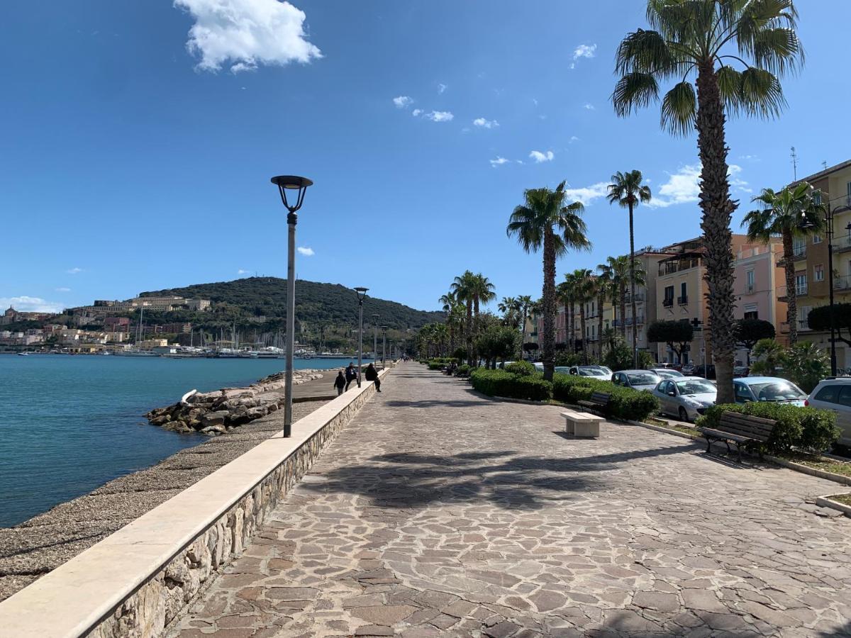 Casetta Blue House Gaeta Via Dell'Indipendenza Exterior photo